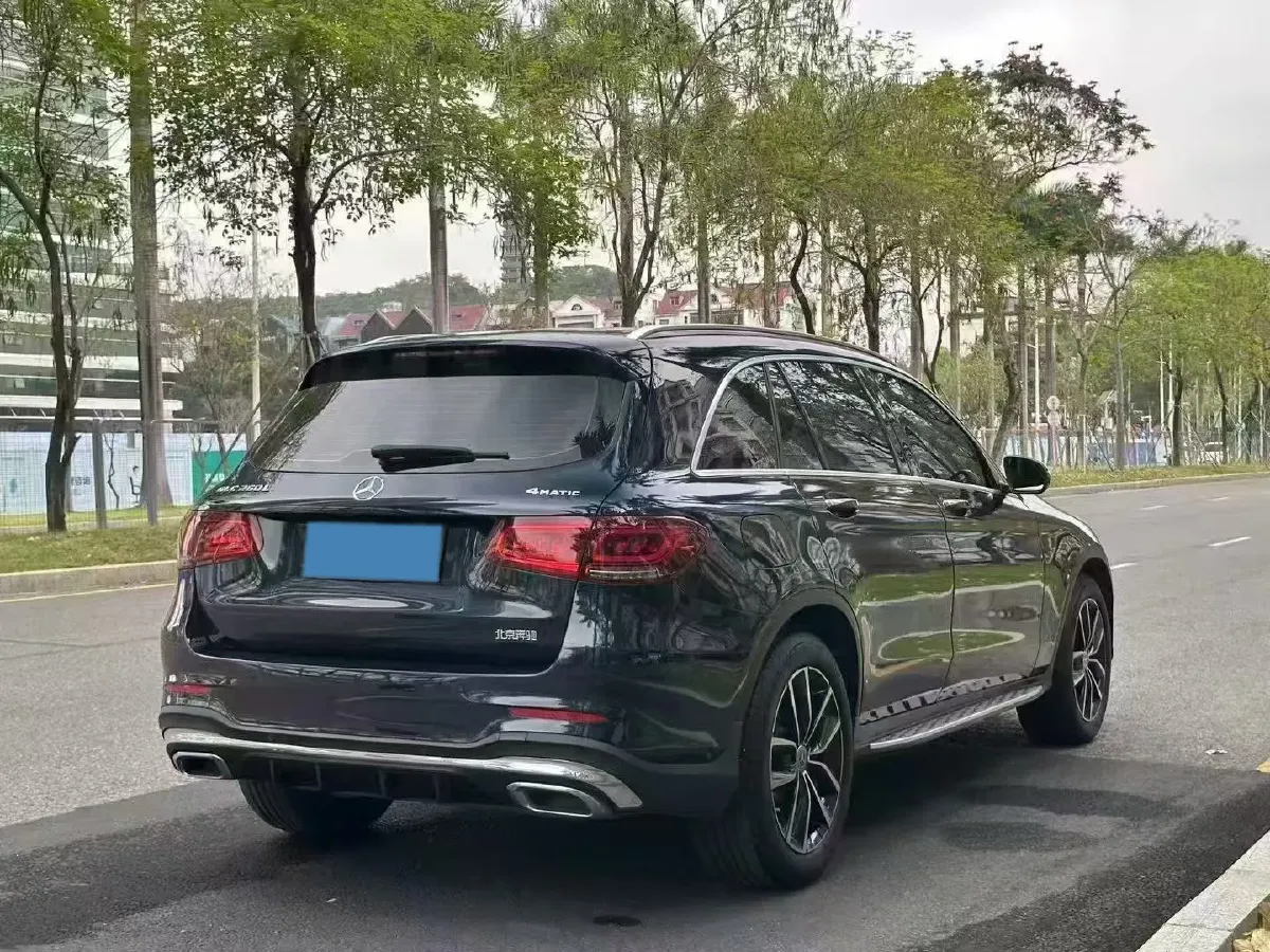 2022 Mercedes-Benz GLC Class 2.0T 197HP L4 9AT,autocango,china used car exporter,china ev exporter,chinese used car exporter,chinese used ev exporter