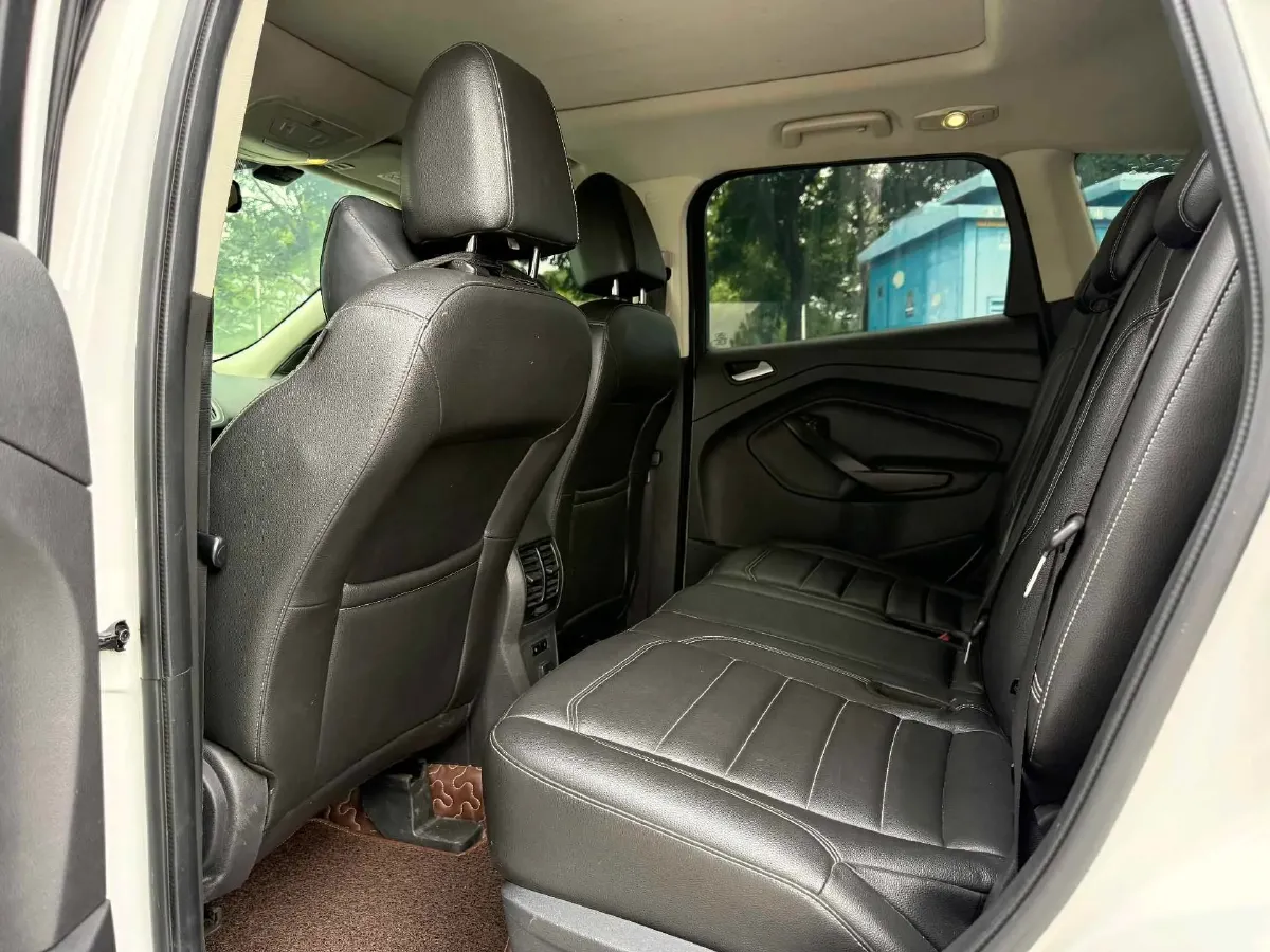 2018 Ford Kuga 1.5T 181HP L4 6AT,autocango,china used car exporter,china ev exporter,chinese used car exporter,chinese used ev exporter