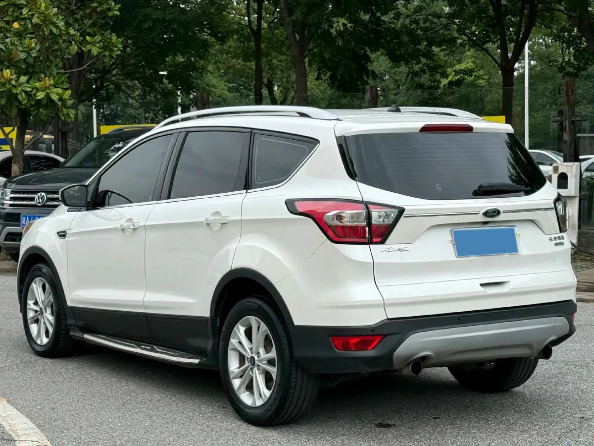 2018 Ford Kuga 1.5T 181HP L4 6AT,autocango,china used car exporter,china ev exporter,chinese used car exporter,chinese used ev exporter