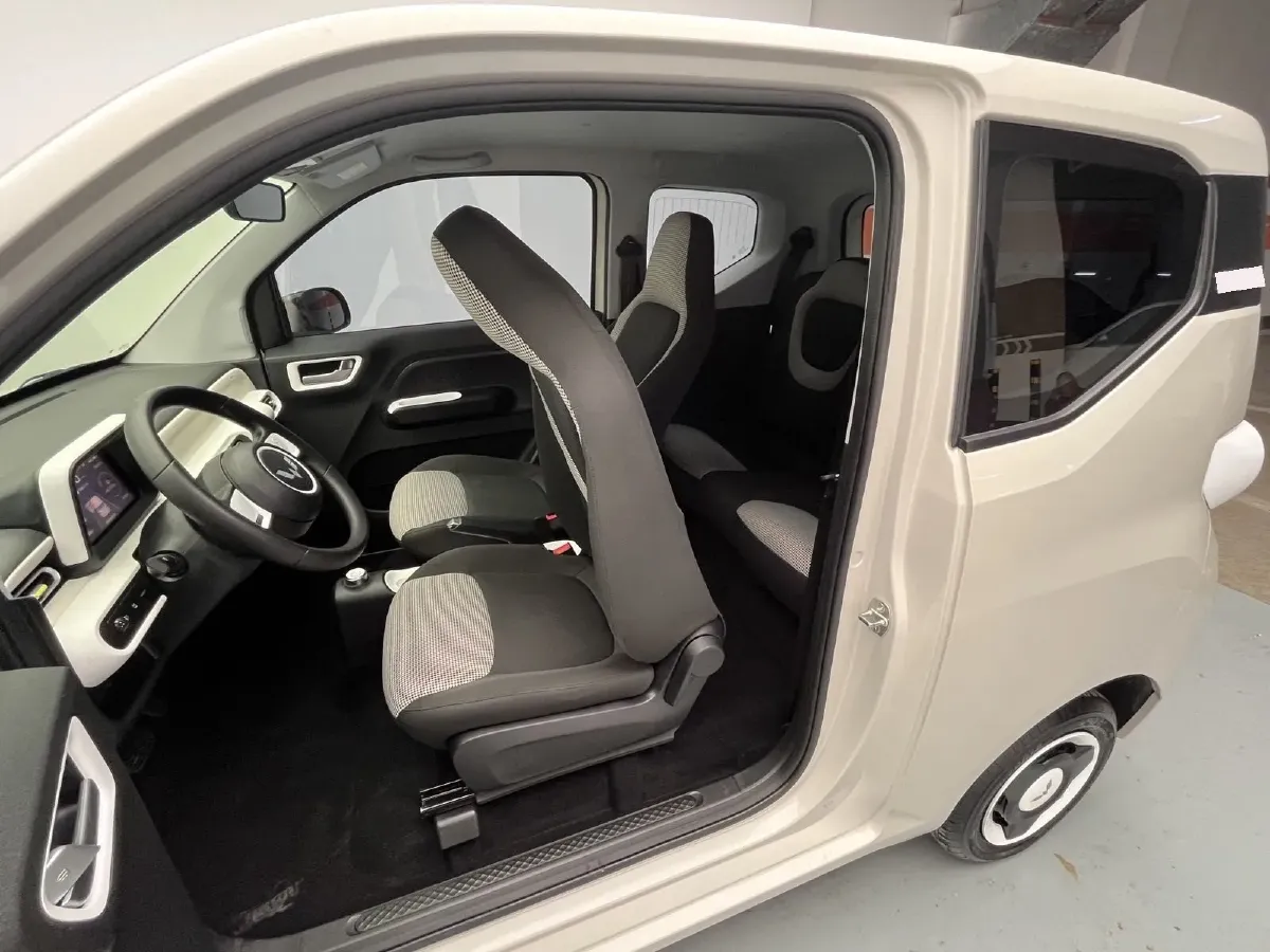 2024 WuLing HongGuang MINI EV BEV 17.3KWH,autocango,china used car exporter,china ev exporter,chinese used car exporter,chinese used ev exporter