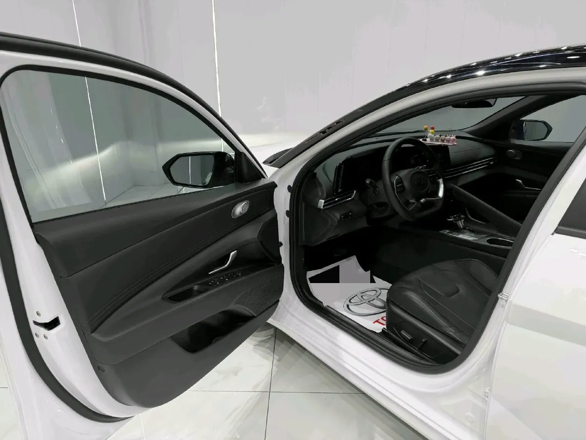 2022 Hyundai Elantra 1.5L 115HP L4 CVT,autocango,china used car exporter,china ev exporter,chinese used car exporter,chinese used ev exporter