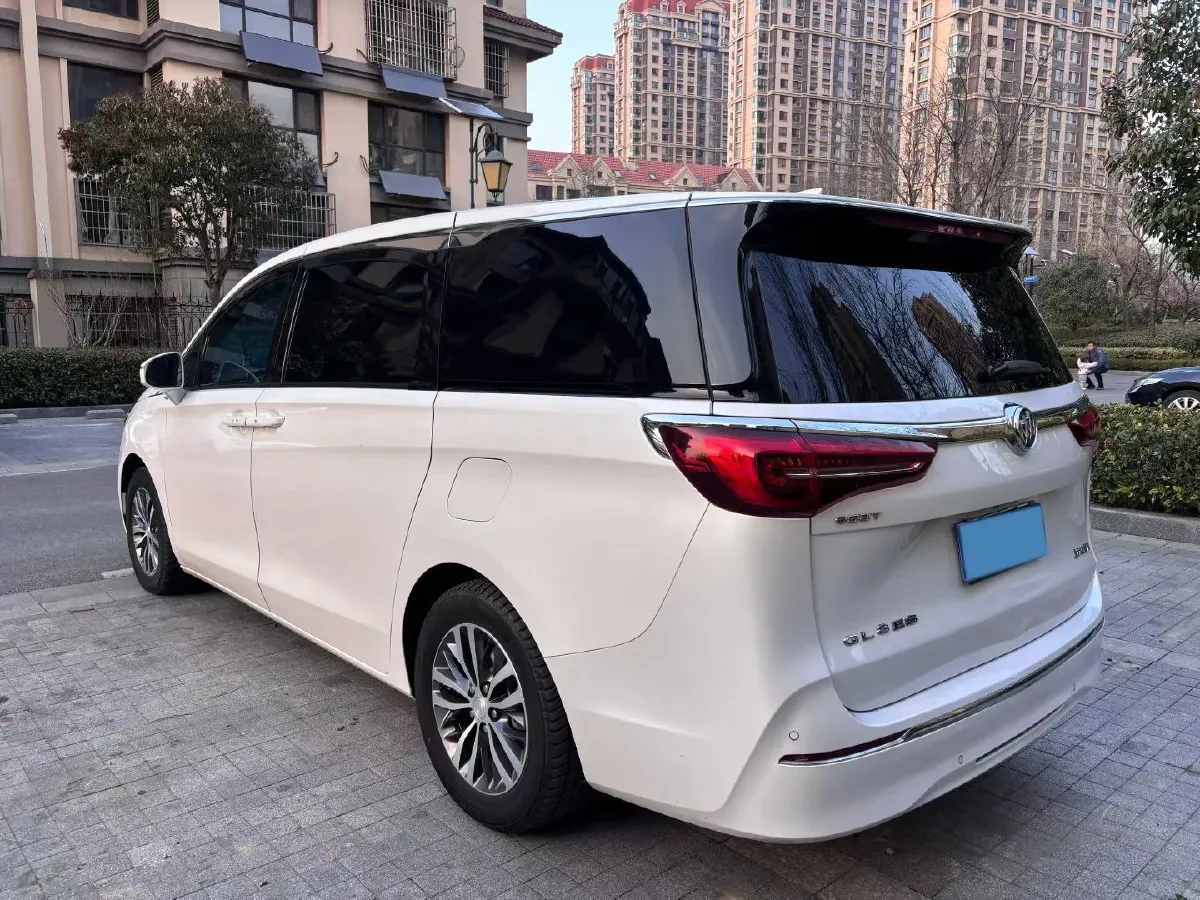 2021 Buick GL8 2.0T 237HP L4 9AT,autocango,china used car exporter,china ev exporter,chinese used car exporter,chinese used ev exporter