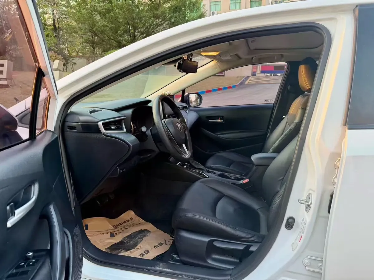 2021 Toyota Corolla 1.2T 116HP L4 CVT,autocango,china used car exporter,china ev exporter,chinese used car exporter,chinese used ev exporter