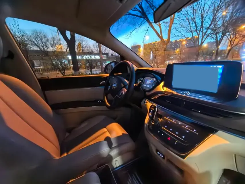 2021 Buick GL8 2.0T 237HP L4 9AT,autocango,china used car exporter,china ev exporter,chinese used car exporter,chinese used ev exporter