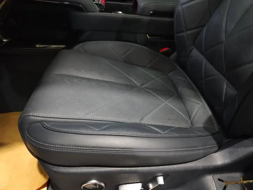 2023 FangChengBao Bao 5 1.5T 194HP L4 E-CVT PHEV 31.8KWH,autocango,china used car exporter,china ev exporter,chinese used car exporter,chinese used ev exporter