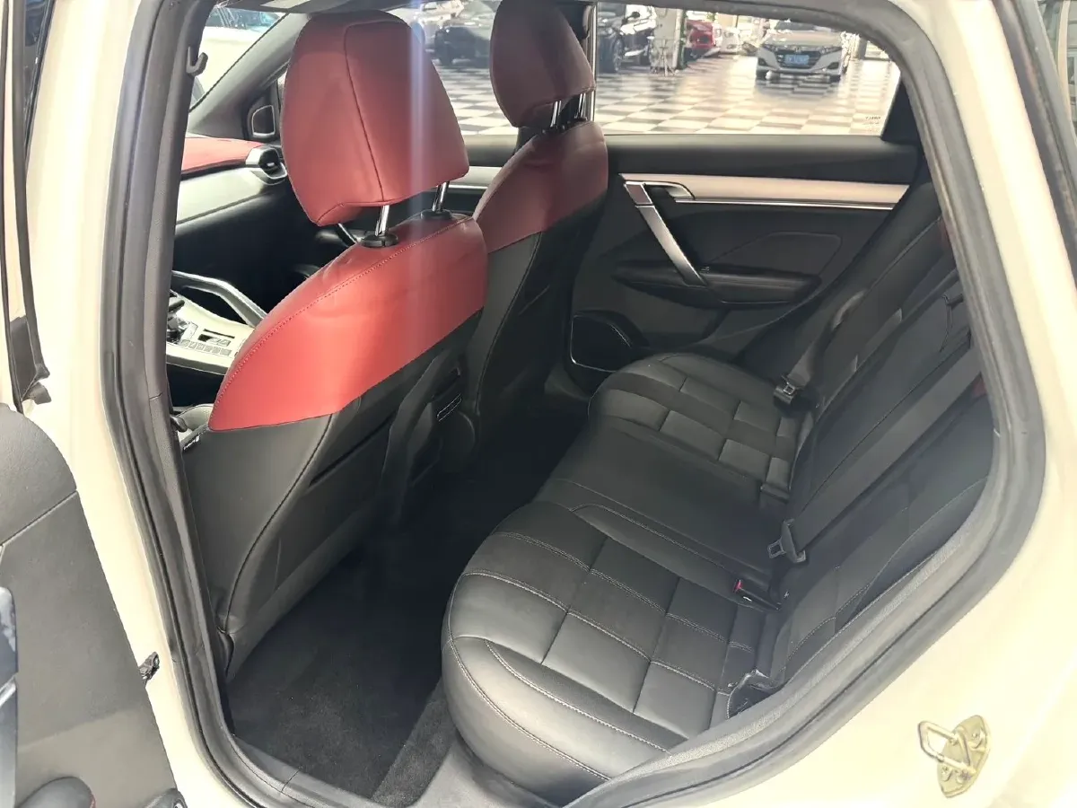 2021 Geely Coolray 1.5T 177HP L3 7DCT,autocango,china used car exporter,china ev exporter,chinese used car exporter,chinese used ev exporter