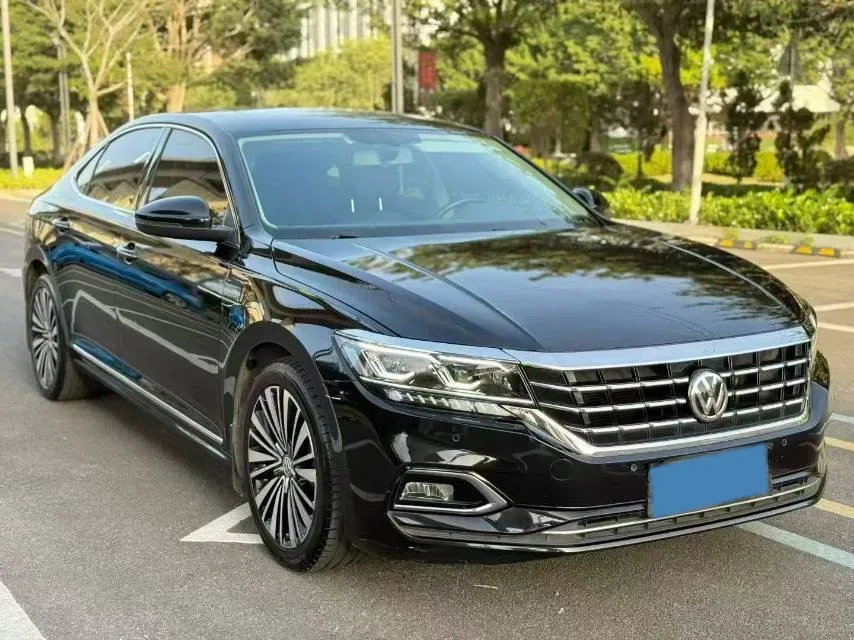 2019 Volvo V40 1.5T 152HP L4 6AT,autocango,china used car exporter,china ev exporter,chinese used car exporter,chinese used ev exporter