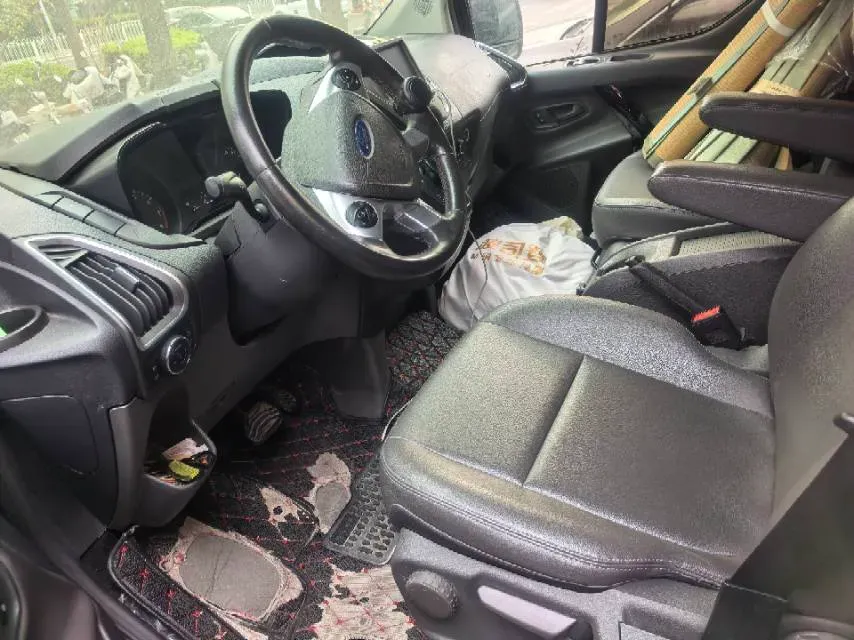 2020 Ford Tourneo 2.0T 203HP L4 6AT,autocango,china used car exporter,china ev exporter,chinese used car exporter,chinese used ev exporter