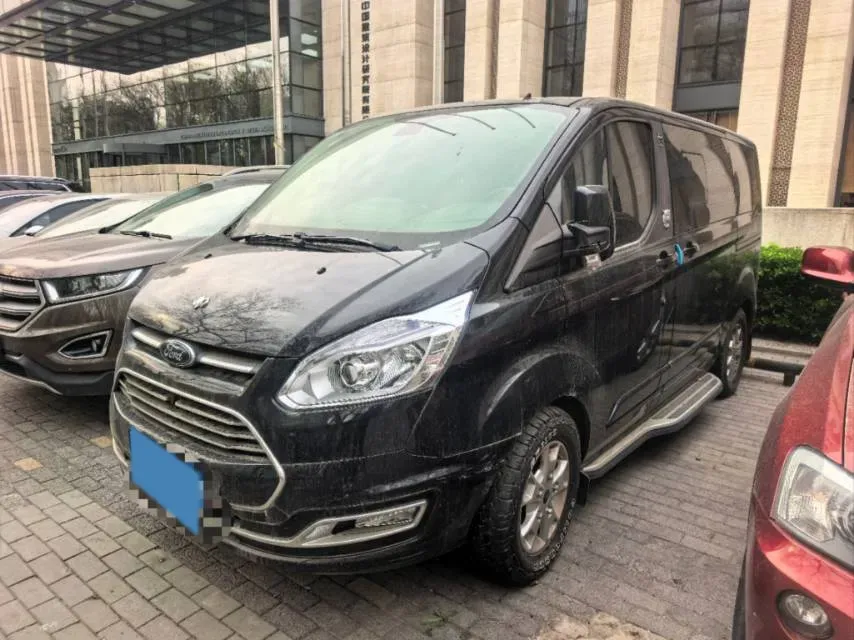 2020 Ford Tourneo 2.0T 203HP L4 6AT,autocango,china used car exporter,china ev exporter,chinese used car exporter,chinese used ev exporter
