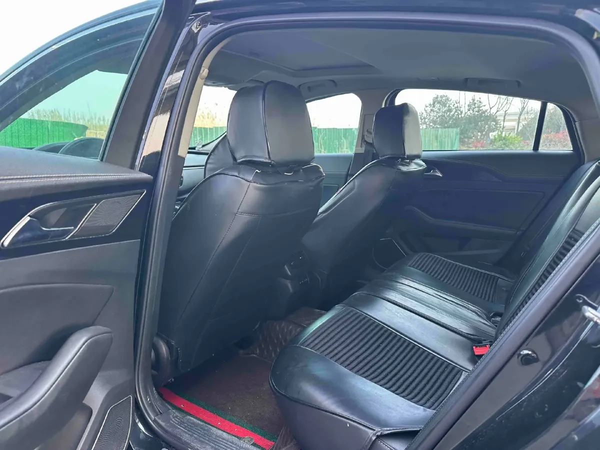 2019 HongQi H5 1.8T 180HP L4 6AT,autocango,china used car exporter,china ev exporter,chinese used car exporter,chinese used ev exporter