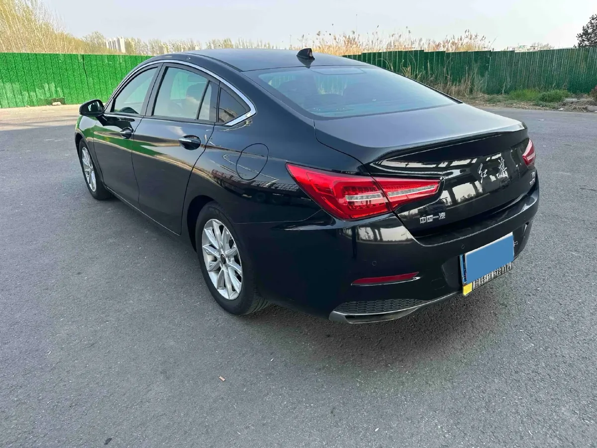 2019 HongQi H5 1.8T 180HP L4 6AT,autocango,china used car exporter,china ev exporter,chinese used car exporter,chinese used ev exporter