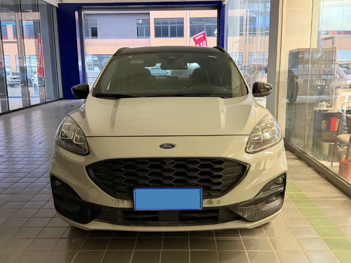 2023 Ford Escape 2.0T 248HP L4 8AT,autocango,china used car exporter,china ev exporter,chinese used car exporter,chinese used ev exporter