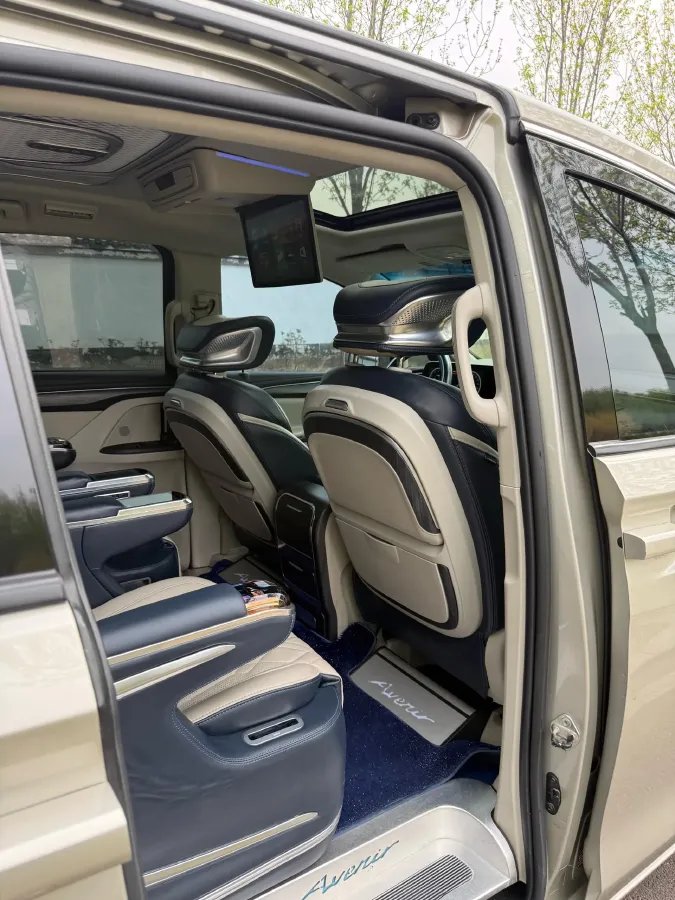 2022 Buick GL8 2.0T 237HP L4 9AT,autocango,china used car exporter,china ev exporter,chinese used car exporter,chinese used ev exporter