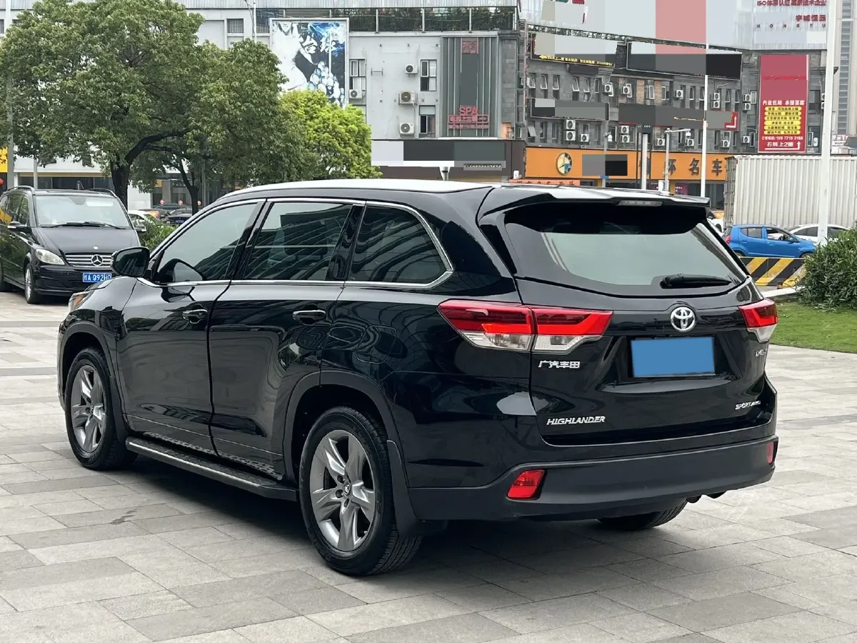 2021 Toyota Highlander 2.0T 220HP L4 6AT,autocango,china used car exporter,china ev exporter,chinese used car exporter,chinese used ev exporter