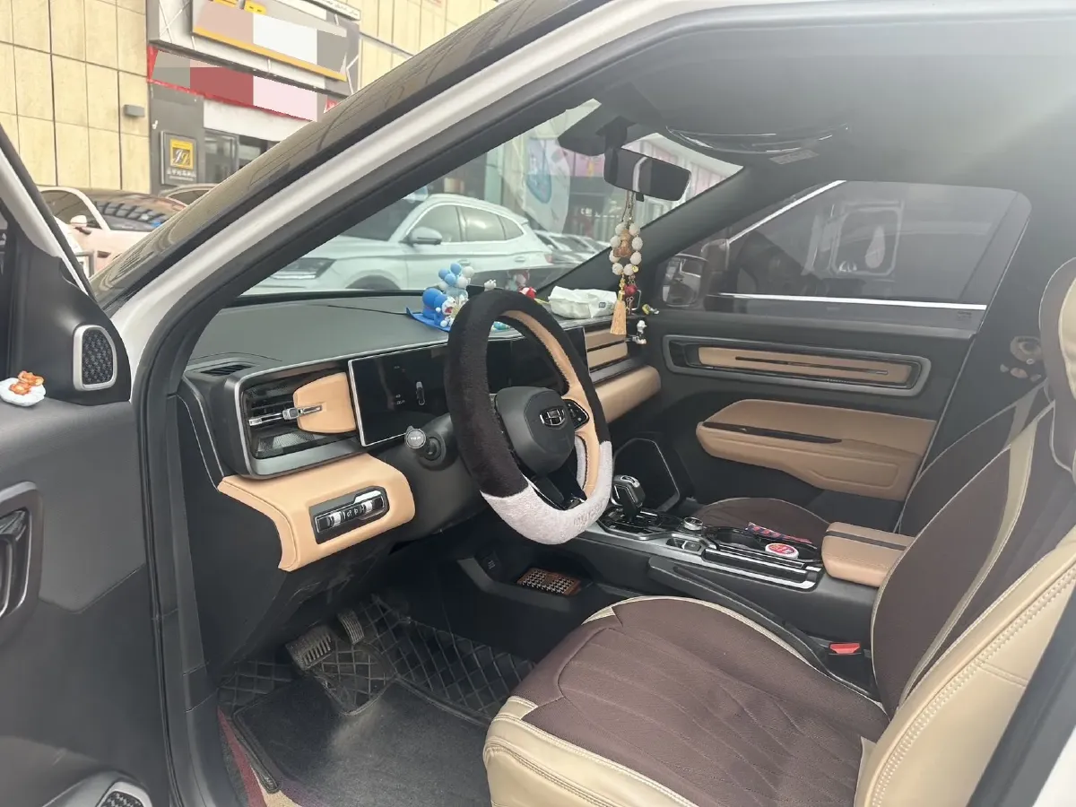 2023 Geely ICON 1.5T 181HP L4 7DCT,autocango,china used car exporter,china ev exporter,chinese used car exporter,chinese used ev exporter