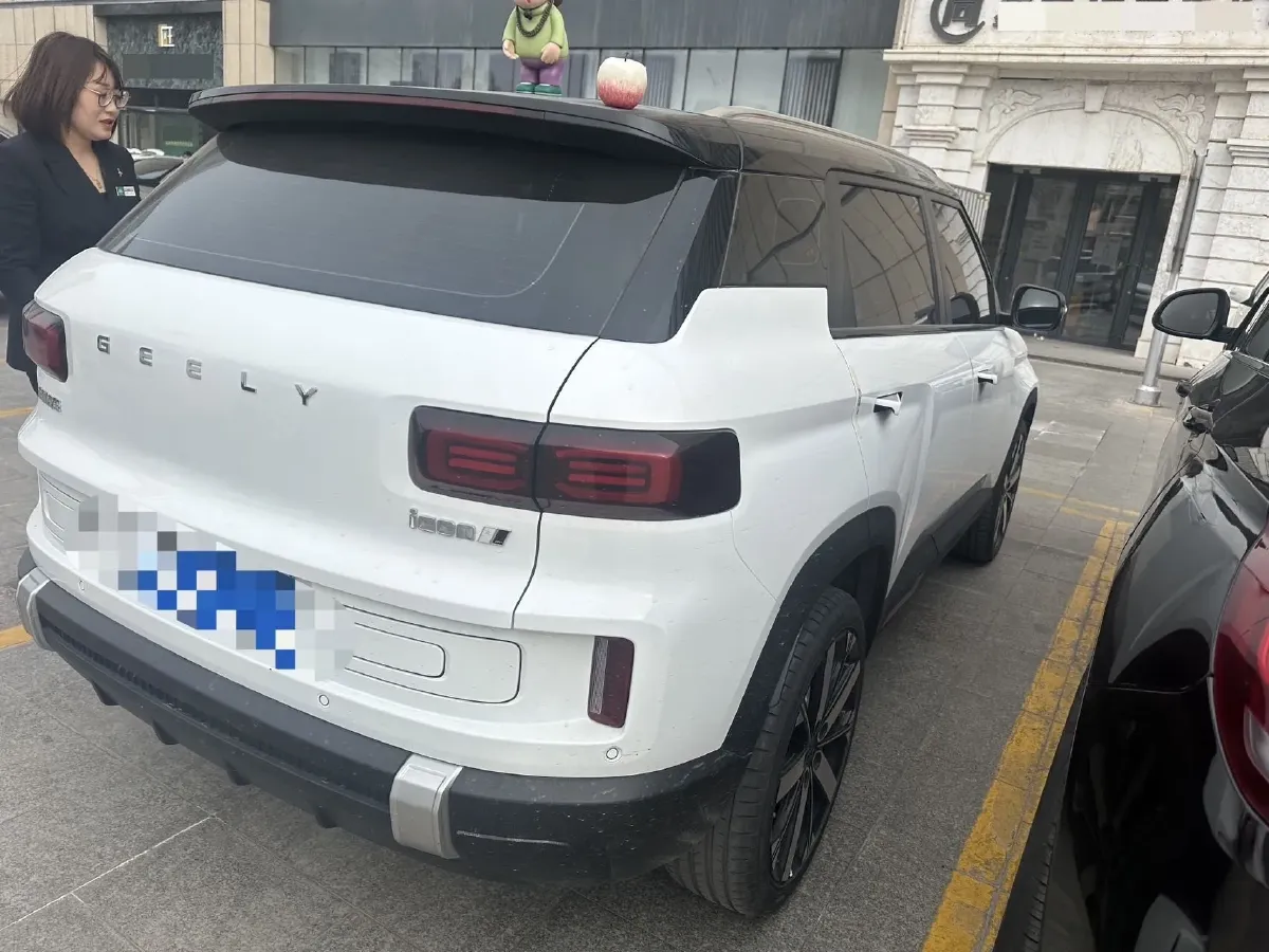 2023 Geely ICON 1.5T 181HP L4 7DCT,autocango,china used car exporter,china ev exporter,chinese used car exporter,chinese used ev exporter
