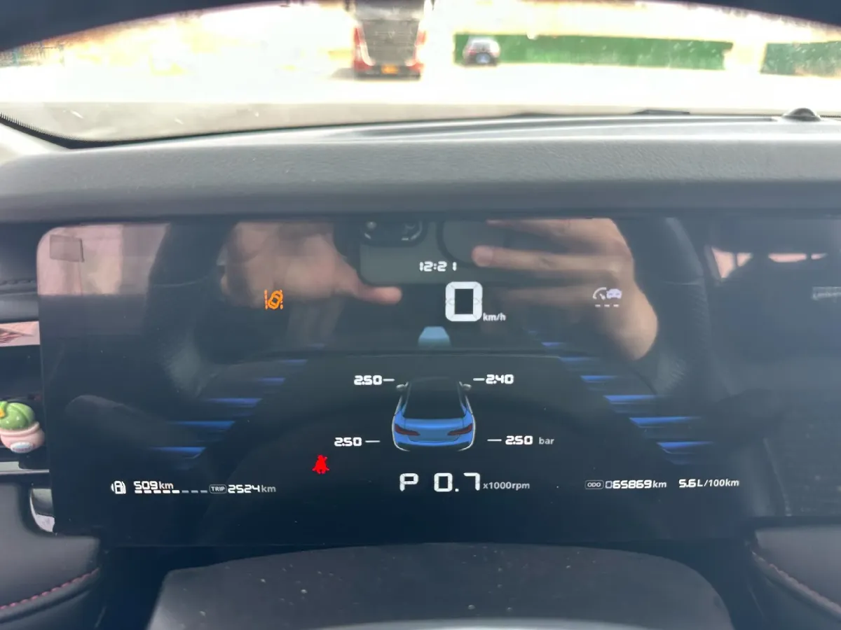 2023 Roewe i5 1.5L 129HP L4 CVT,autocango,china used car exporter,china ev exporter,chinese used car exporter,chinese used ev exporter