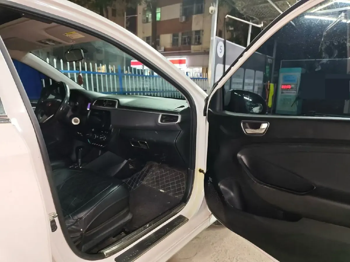 2017 Hyundai Reina 1.4L 95HP L4 4AT,autocango,china used car exporter,china ev exporter,chinese used car exporter,chinese used ev exporter