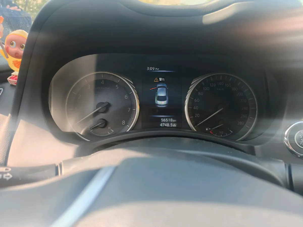 2018 Jeep Grand Commander 2.0T 265HP L4 9AT,autocango,china used car exporter,china ev exporter,chinese used car exporter,chinese used ev exporter