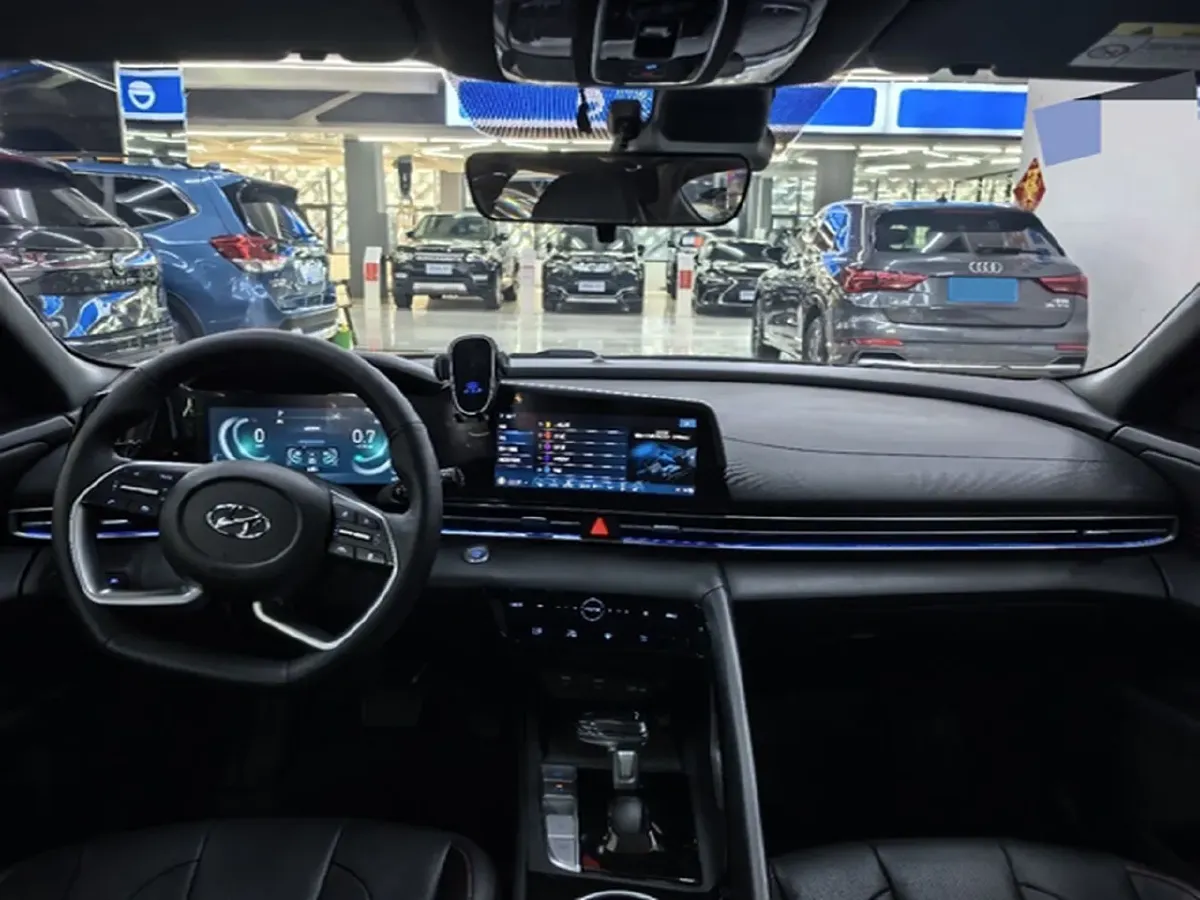 2023 Hyundai Elantra 1.5L 115HP L4 CVT,autocango,china used car exporter,china ev exporter,chinese used car exporter,chinese used ev exporter