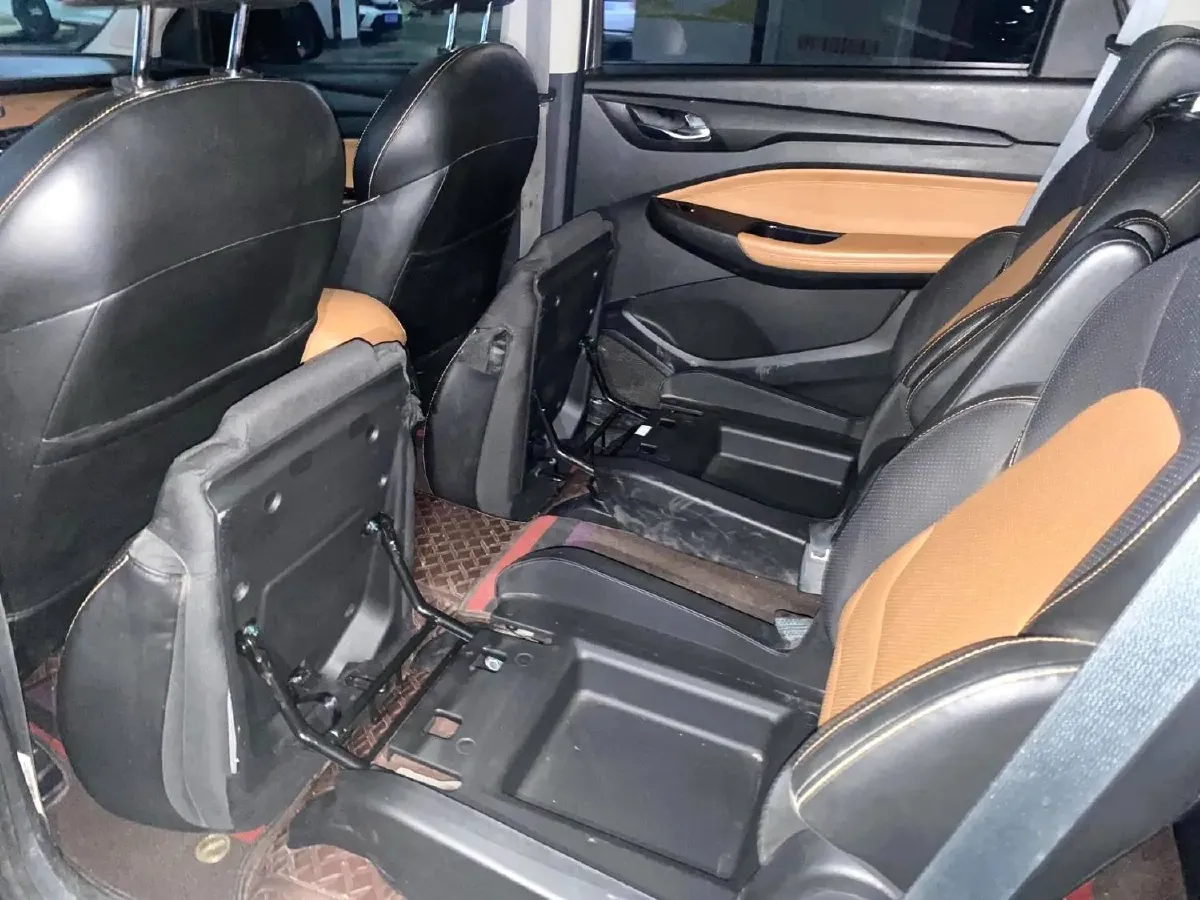 2018 WuLing HongGuang S3 1.5T 150HP L4 6MT,autocango,china used car exporter,china ev exporter,chinese used car exporter,chinese used ev exporter