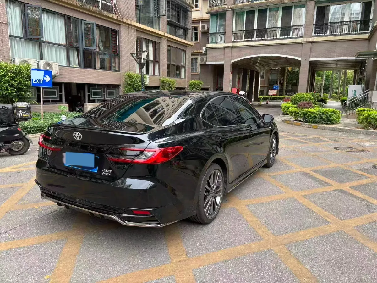 2024 Toyota Camry 2.0L 152HP L4 E-CVT Hybrid,autocango,china used car exporter,china ev exporter,chinese used car exporter,chinese used ev exporter
