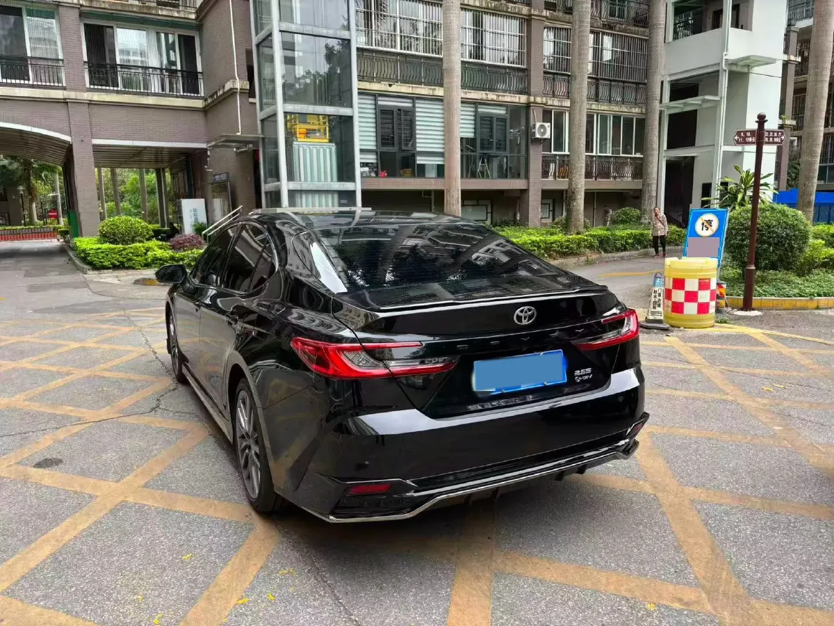 2024 Toyota Camry 2.0L 152HP L4 E-CVT Hybrid,autocango,china used car exporter,china ev exporter,chinese used car exporter,chinese used ev exporter