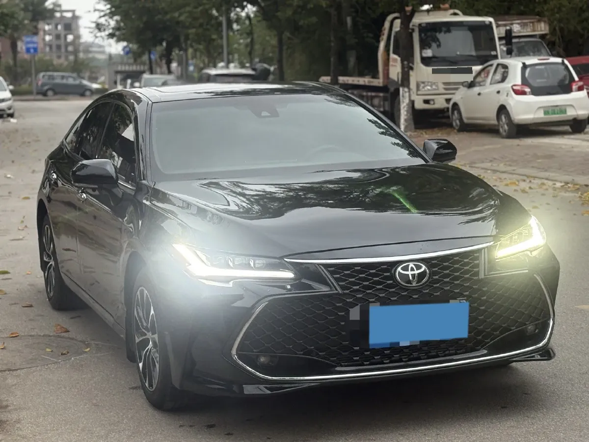 2022 Toyota Avalon 2.5L 209HP L4 8AT,autocango,china used car exporter,china ev exporter,chinese used car exporter,chinese used ev exporter