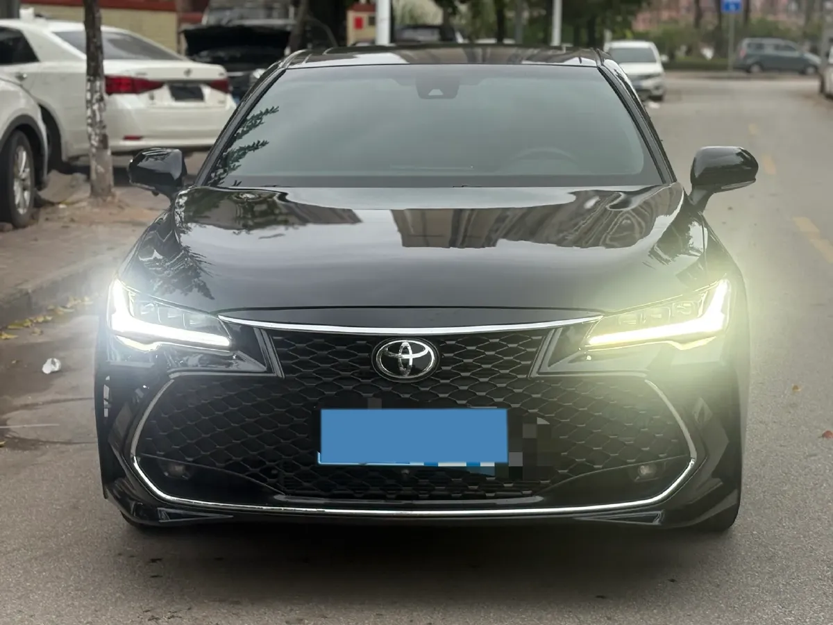 2022 Toyota Avalon 2.5L 209HP L4 8AT,autocango,china used car exporter,china ev exporter,chinese used car exporter,chinese used ev exporter