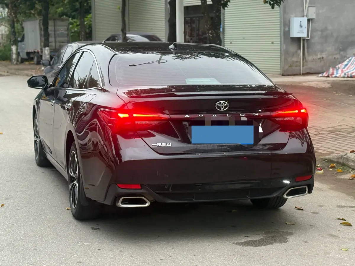 2022 Toyota Avalon 2.5L 209HP L4 8AT,autocango,china used car exporter,china ev exporter,chinese used car exporter,chinese used ev exporter