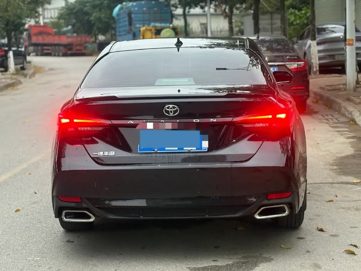 2022 Toyota Avalon 2.5L 209HP L4 8AT,autocango,china used car exporter,china ev exporter,chinese used car exporter,chinese used ev exporter