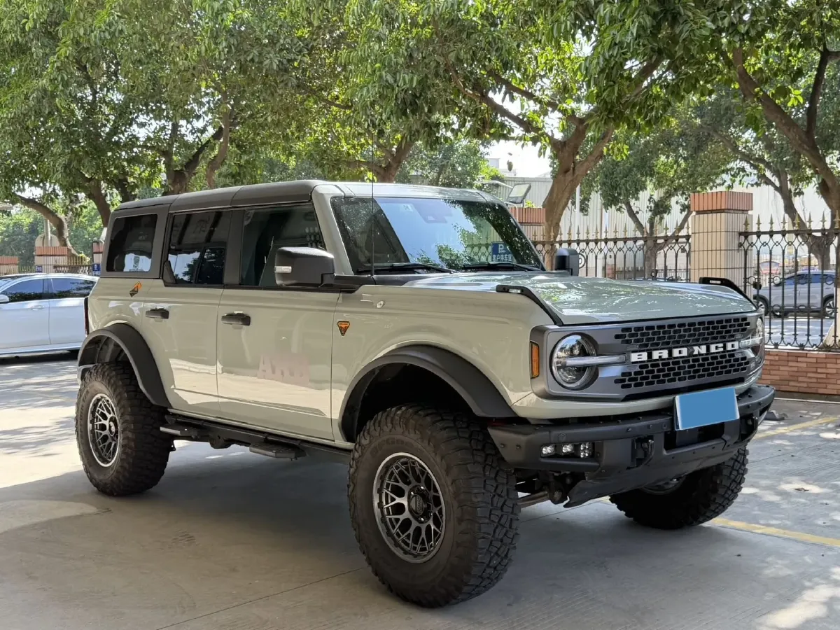 2021 BMW 8 Series 3.0T 340HP L6 8AT,autocango,china used car exporter,china ev exporter,chinese used car exporter,chinese used ev exporter