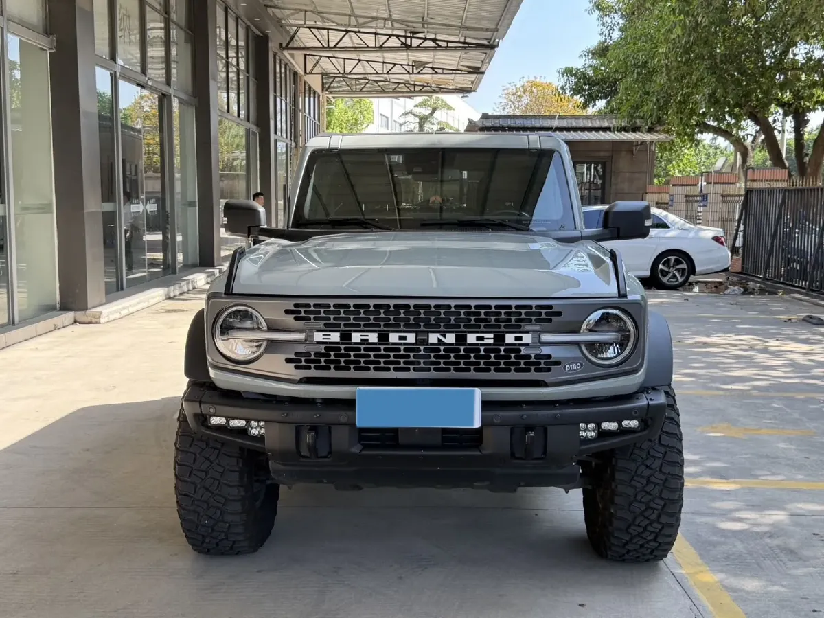 2021 BMW 8 Series 3.0T 340HP L6 8AT,autocango,china used car exporter,china ev exporter,chinese used car exporter,chinese used ev exporter