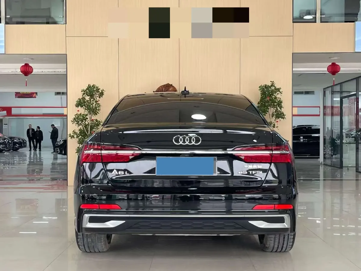 2025 Audi A6L 2.0T 245HP L4 7DCT,autocango,china used car exporter,china ev exporter,chinese used car exporter,chinese used ev exporter