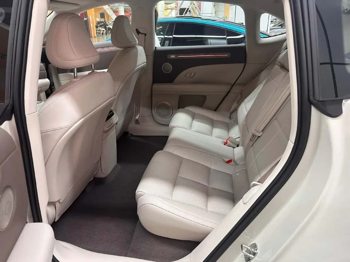 2026 IM LS6 BEV,autocango,china used car exporter,china ev exporter,chinese used car exporter,chinese used ev exporter