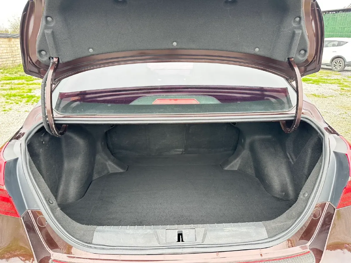 2018 Geely Emgrand 1.5L 109HP L4 5MT,autocango,china used car exporter,china ev exporter,chinese used car exporter,chinese used ev exporter