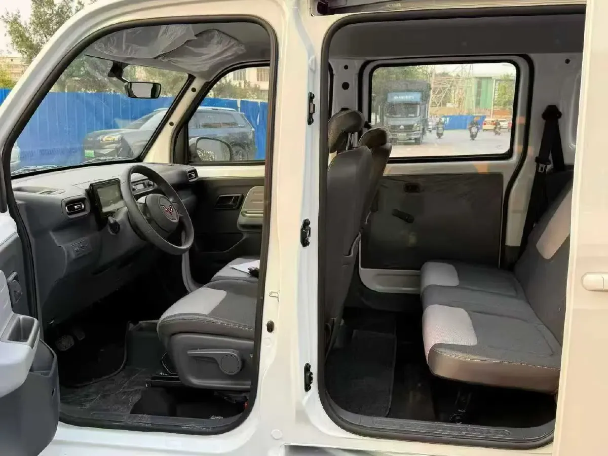 2025 WuLing ZhiGuang BEV,autocango,china used car exporter,china ev exporter,chinese used car exporter,chinese used ev exporter