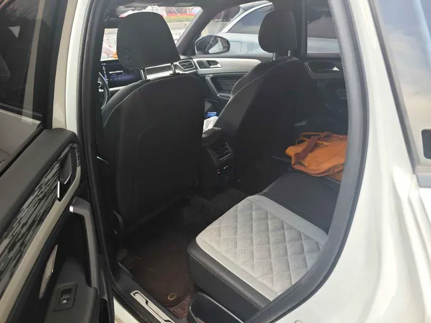 2023 Volkswagen Tayron X 2.0T 220HP L4 7DCT,autocango,china used car exporter,china ev exporter,chinese used car exporter,chinese used ev exporter