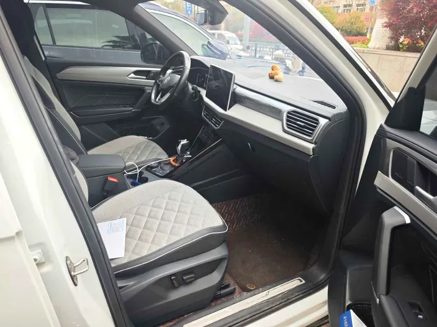 2023 Volkswagen Tayron X 2.0T 220HP L4 7DCT,autocango,china used car exporter,china ev exporter,chinese used car exporter,chinese used ev exporter