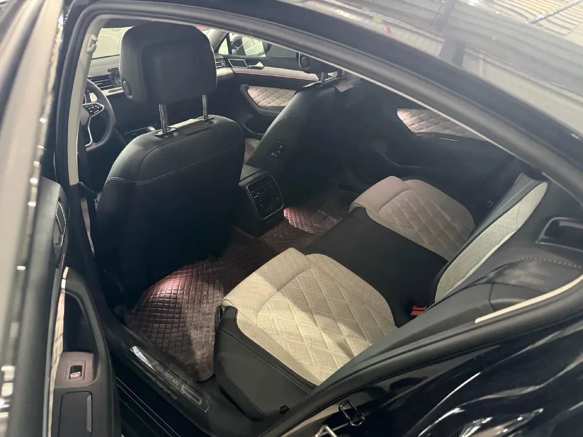 2023 Volkswagen Magotan 2.0T 186HP L4 7DCT,autocango,china used car exporter,china ev exporter,chinese used car exporter,chinese used ev exporter