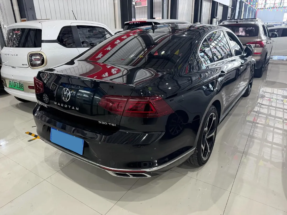 2023 Volkswagen Magotan 2.0T 186HP L4 7DCT,autocango,china used car exporter,china ev exporter,chinese used car exporter,chinese used ev exporter