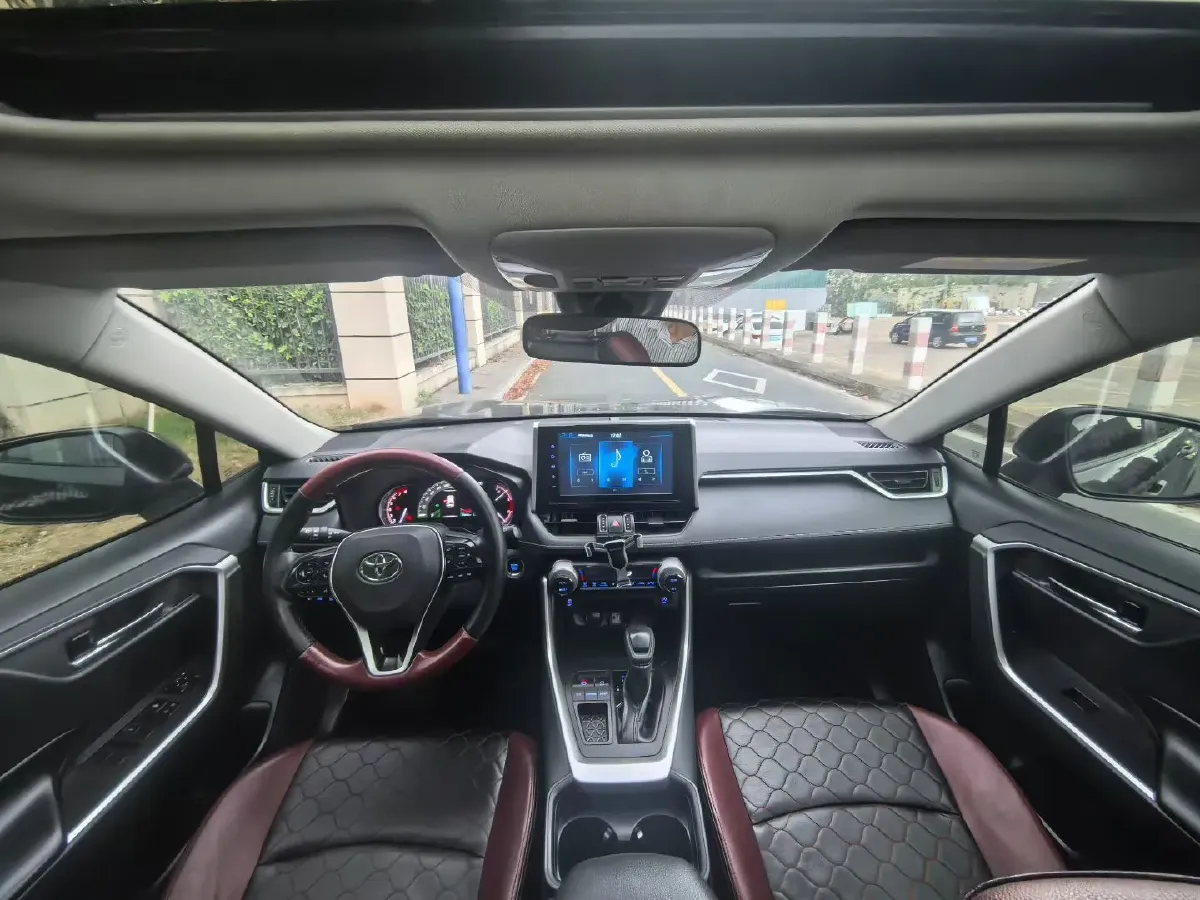 2020 Toyota RAV4 2.0L 171HP L4 CVT,autocango,china used car exporter,china ev exporter,chinese used car exporter,chinese used ev exporter