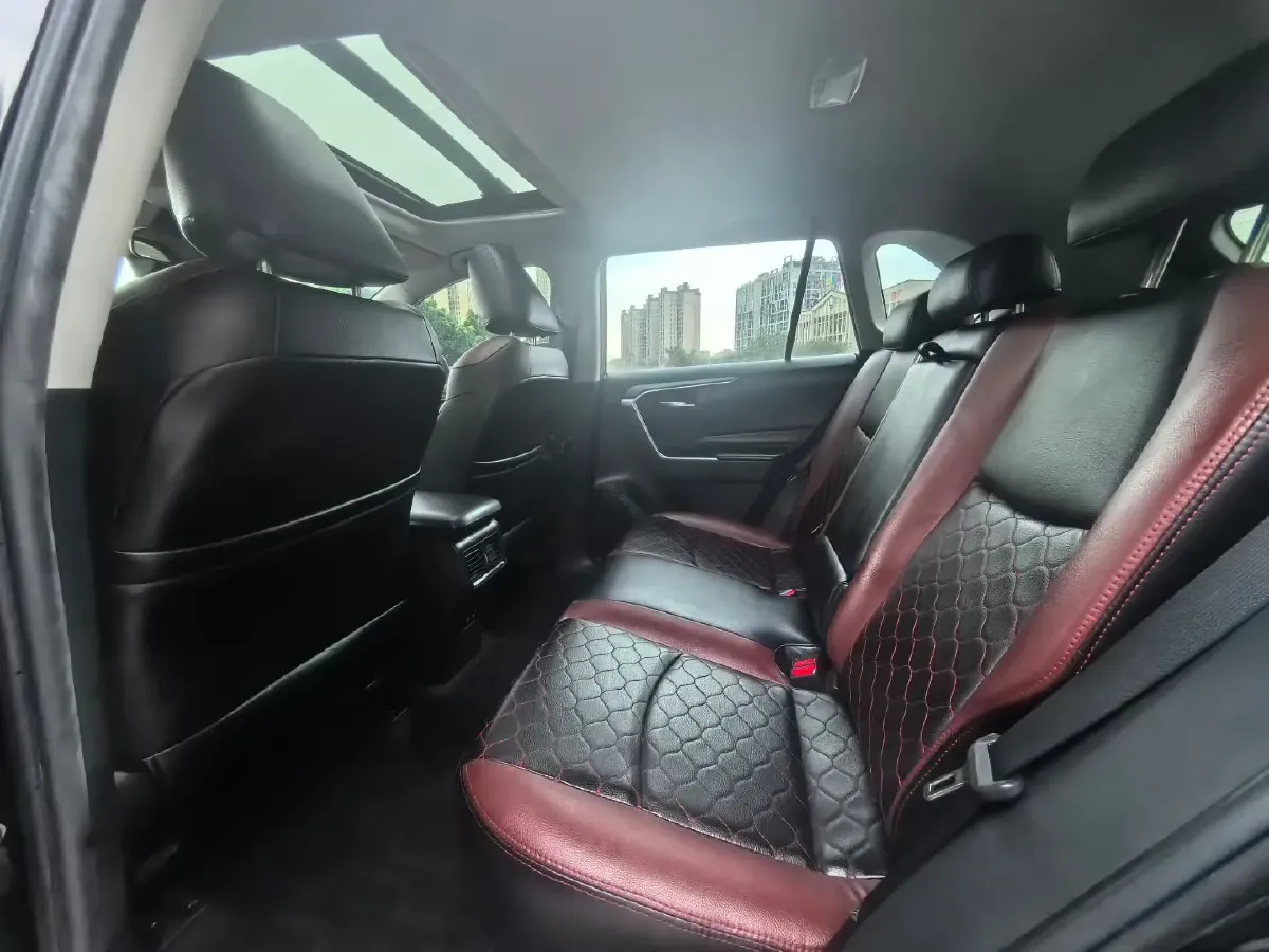 2020 Toyota RAV4 2.0L 171HP L4 CVT,autocango,china used car exporter,china ev exporter,chinese used car exporter,chinese used ev exporter