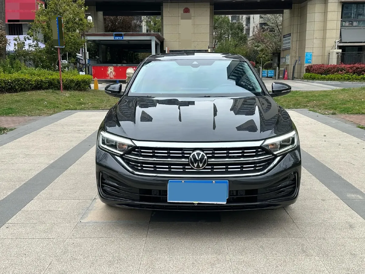 2025 Volkswagen Sagitar 1.5T 160HP L4 7DCT,autocango,china used car exporter,china ev exporter,chinese used car exporter,chinese used ev exporter