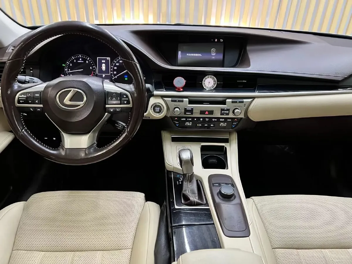 2015 Lexus NX 2.0L 150HP L4 CVT,autocango,china used car exporter,china ev exporter,chinese used car exporter,chinese used ev exporter