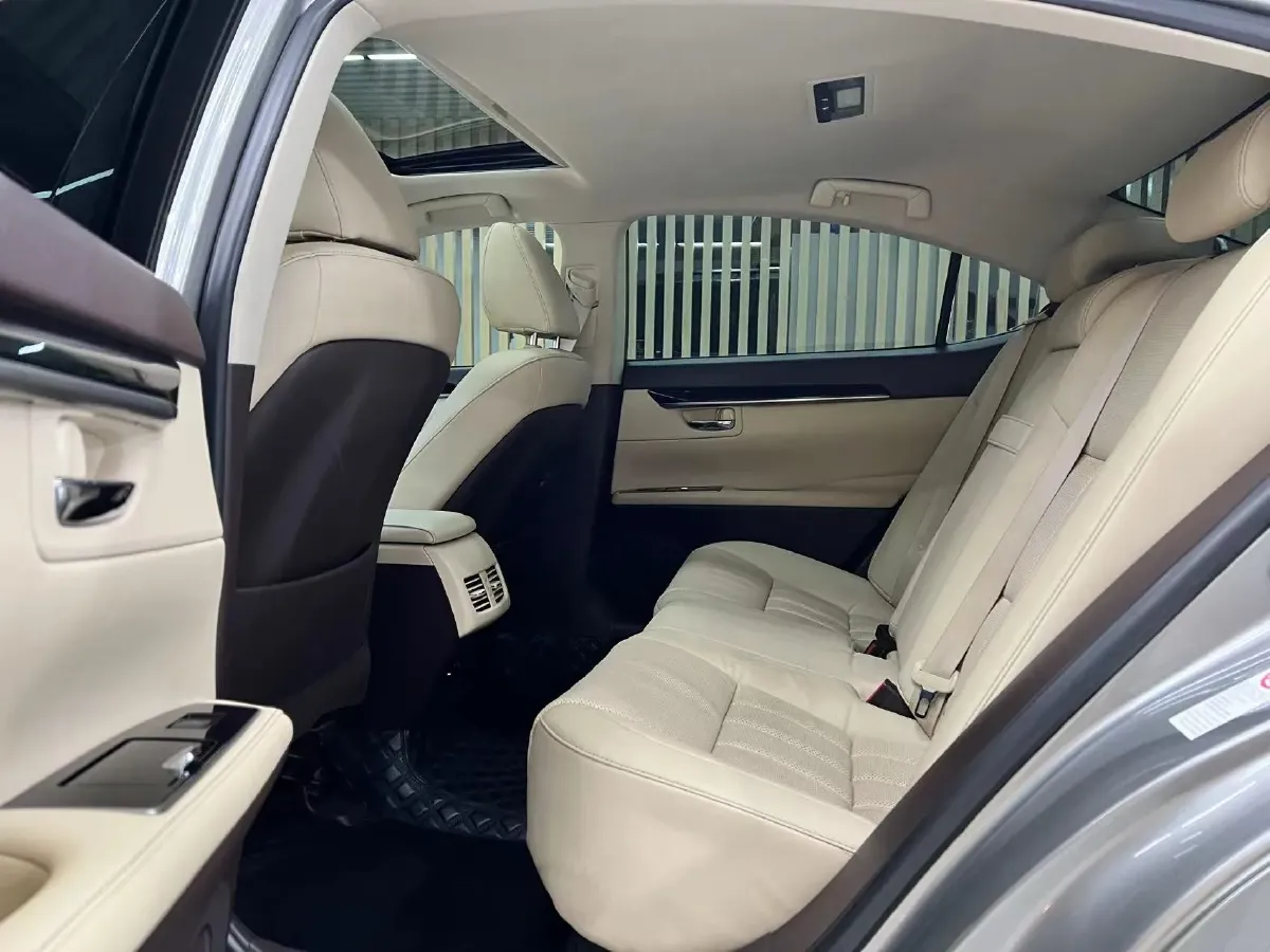 2015 Lexus NX 2.0L 150HP L4 CVT,autocango,china used car exporter,china ev exporter,chinese used car exporter,chinese used ev exporter