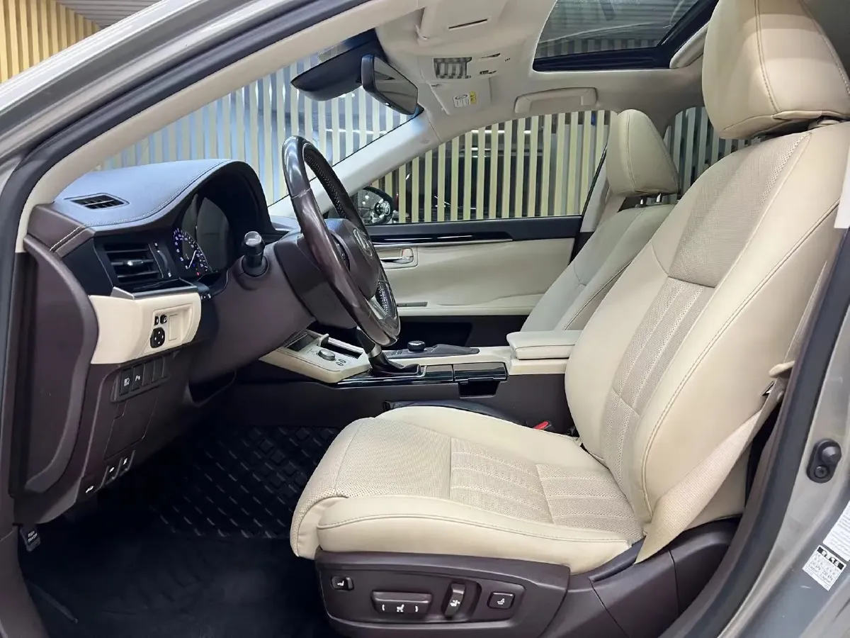 2015 Lexus NX 2.0L 150HP L4 CVT,autocango,china used car exporter,china ev exporter,chinese used car exporter,chinese used ev exporter