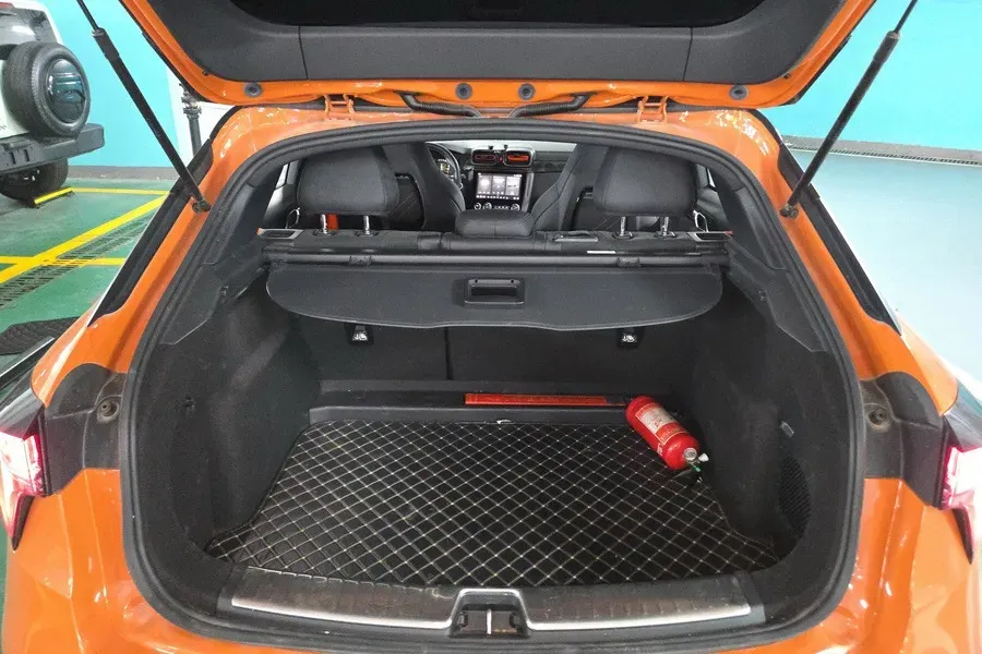 2021 LYNK&CO 02 Hatchback 2.0T 254HP L4 8AT,autocango,china used car exporter,china ev exporter,chinese used car exporter,chinese used ev exporter