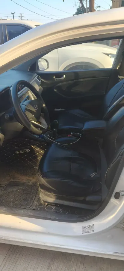 2017 Hyundai Reina 1.4L 95HP L4 5MT,autocango,china used car exporter,china ev exporter,chinese used car exporter,chinese used ev exporter