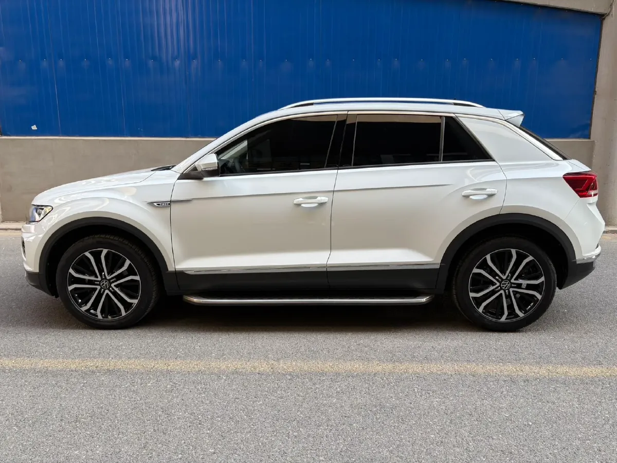 2022 Volkswagen T-Roc 1.4T 150HP L4 7DCT,autocango,china used car exporter,china ev exporter,chinese used car exporter,chinese used ev exporter